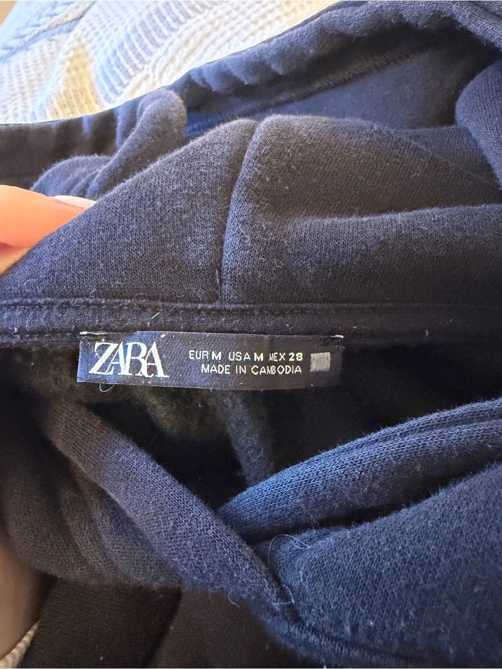 Zara Women's Black Hoodie - Picture 2 of 4
